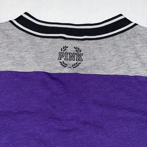 PINK Victoria’s Secret XS Women’s V-Neck Short Sleeve KSU Wildcats Tee Shirt - Picture 6 of 6